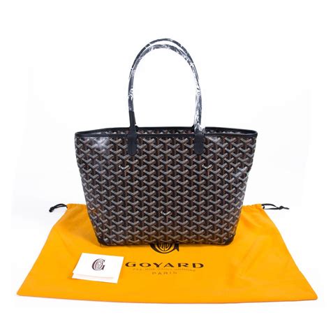 is goyard cheaper in paris|goyard artois pm bag price.